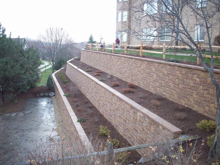 Cherokee Gardens Precast Wall